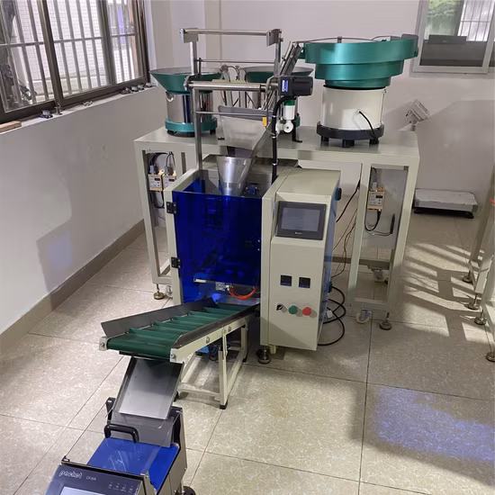 Matériel de fixation automatique Vis Boulons Clous Raccords de meubles Ancre en plastique Pièces de rechange Emballage Comptage Ensachage Machine de conditionnement de mélange de boxe